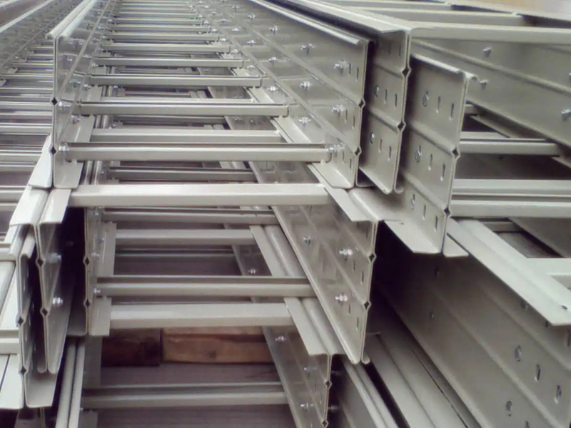 大跨距电缆桥架